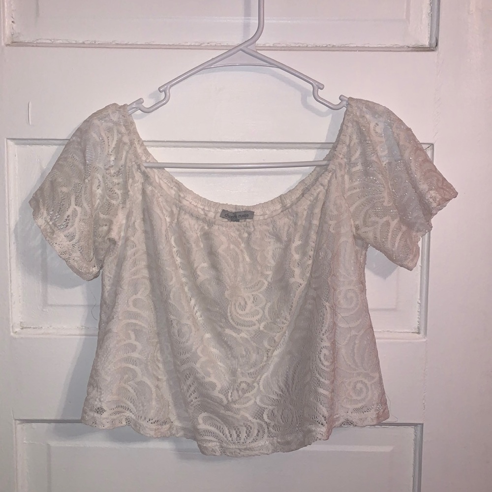 S white shirt